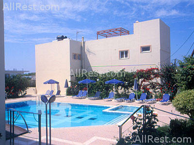 Yakinthos Hotel 4